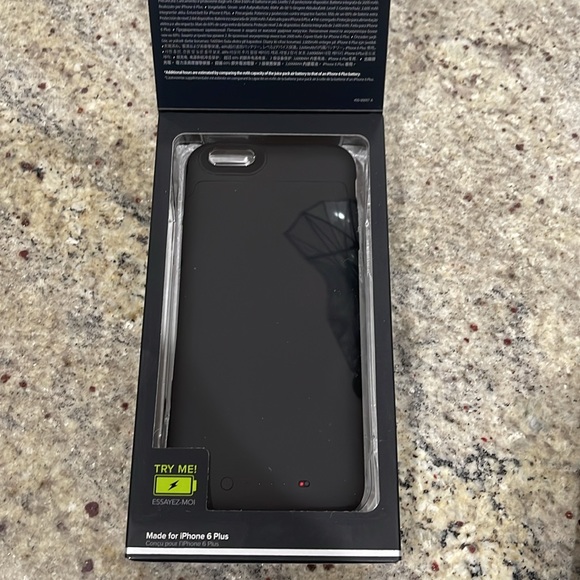 NEW & Unopened Black Mophie Battery Pack +60% - Picture 2 of 2